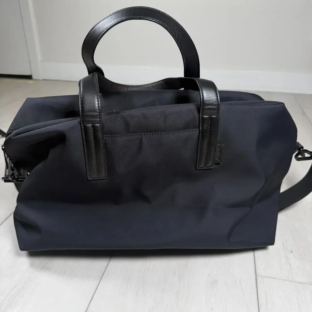 AWAY The Everywhere Bag Black Travel Overnight Weekender Carry On